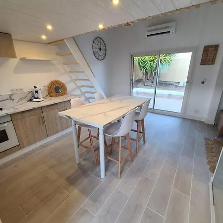Maison Pleine De Charme Avec Grand Jacuzzi Prive